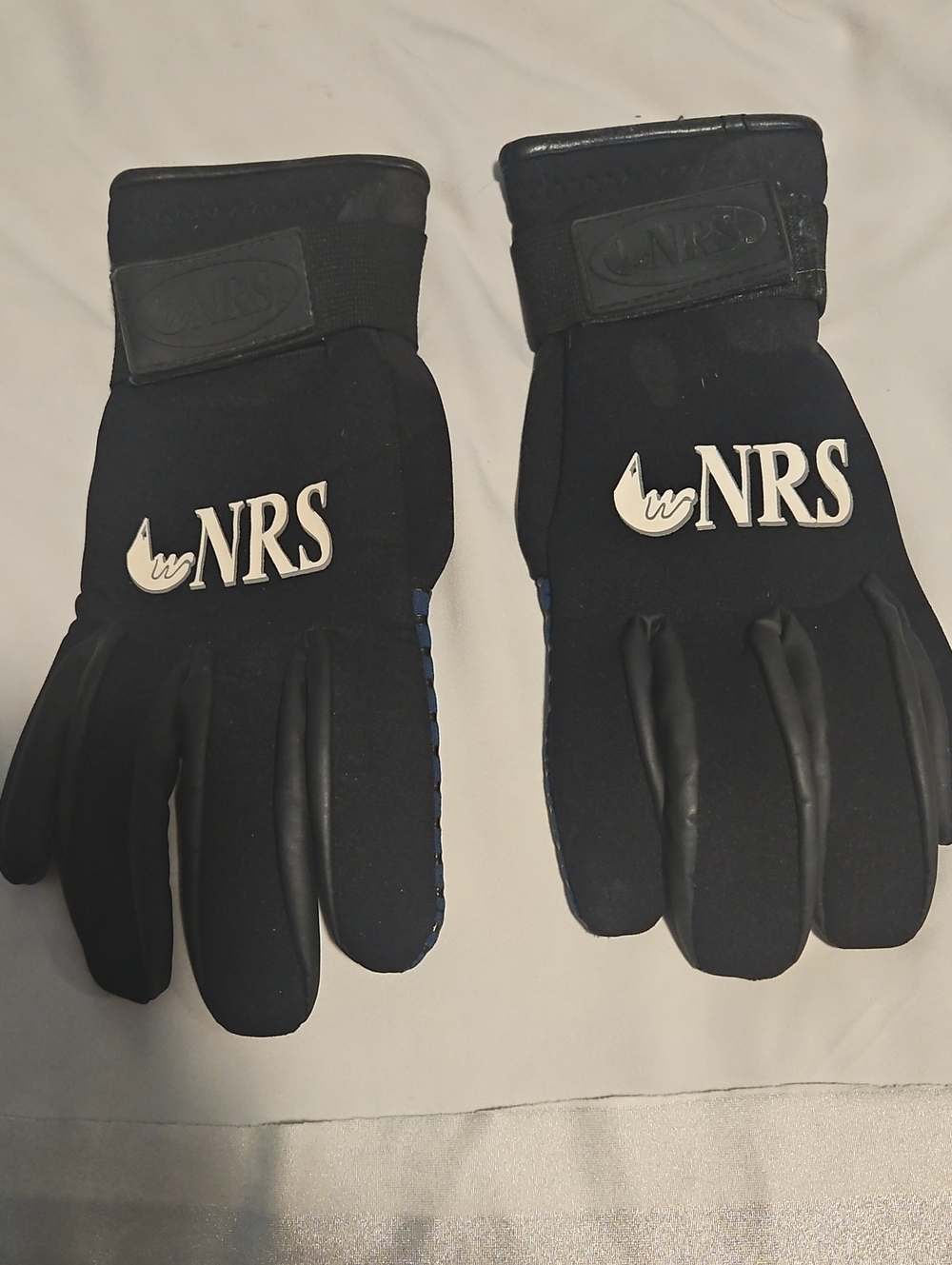 NRS Womens Waterproof Rafting  Gloves